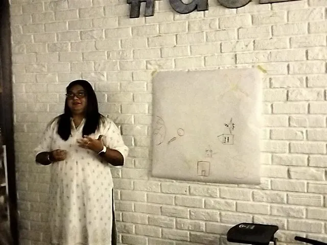 Training moment 03 — Facebook archive