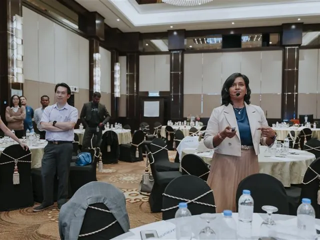Guiding reflection after an activity — Global Blue